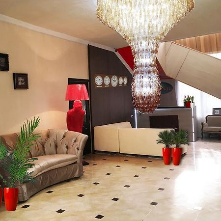 Hotel David Samtredia Esterno foto
