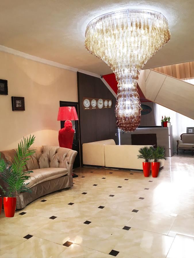 Hotel David Samtredia Esterno foto
